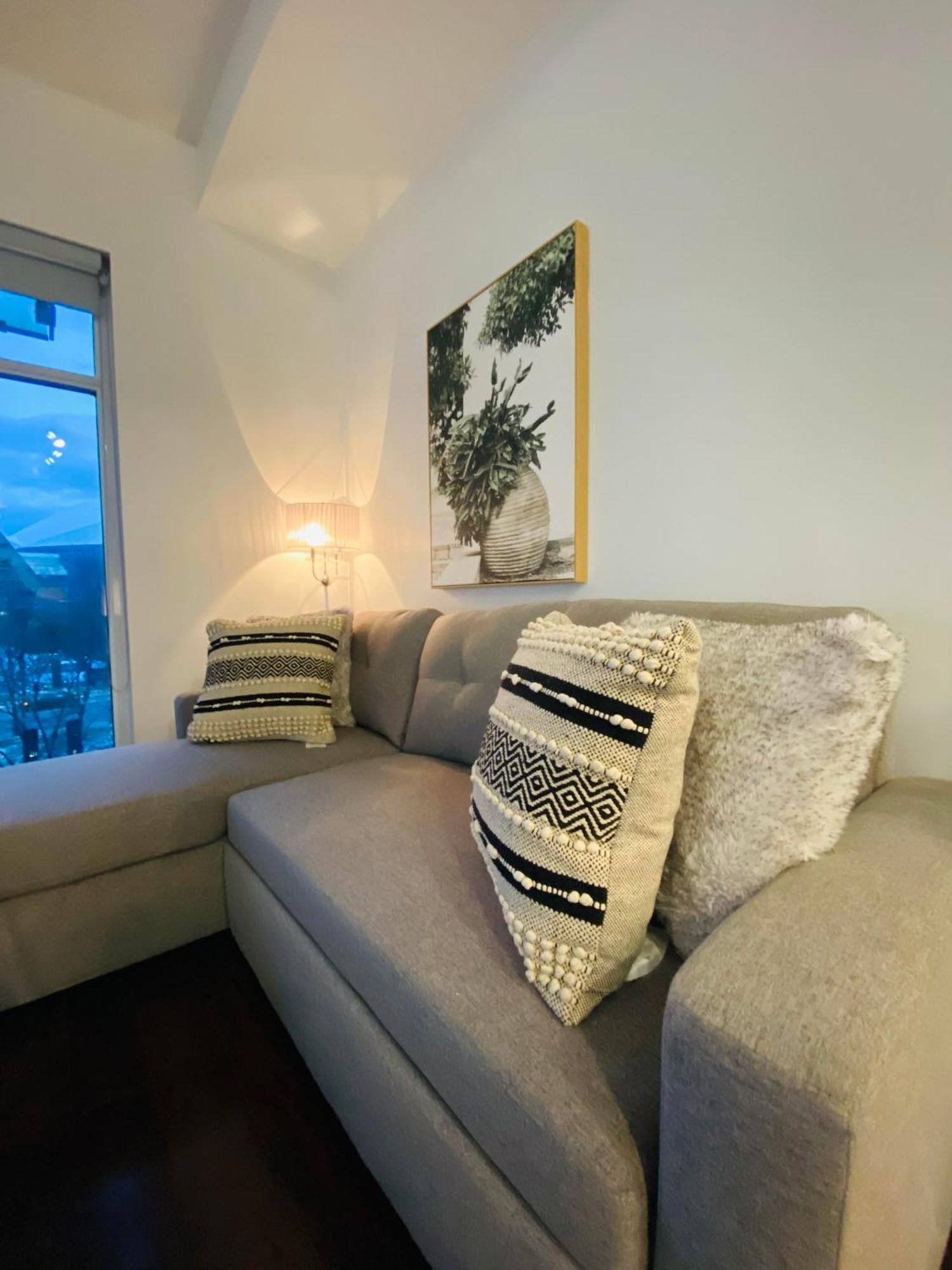 Rivetstays - The Atmos Торонто Экстерьер фото